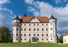 Schloss Hartheim, Alkoven